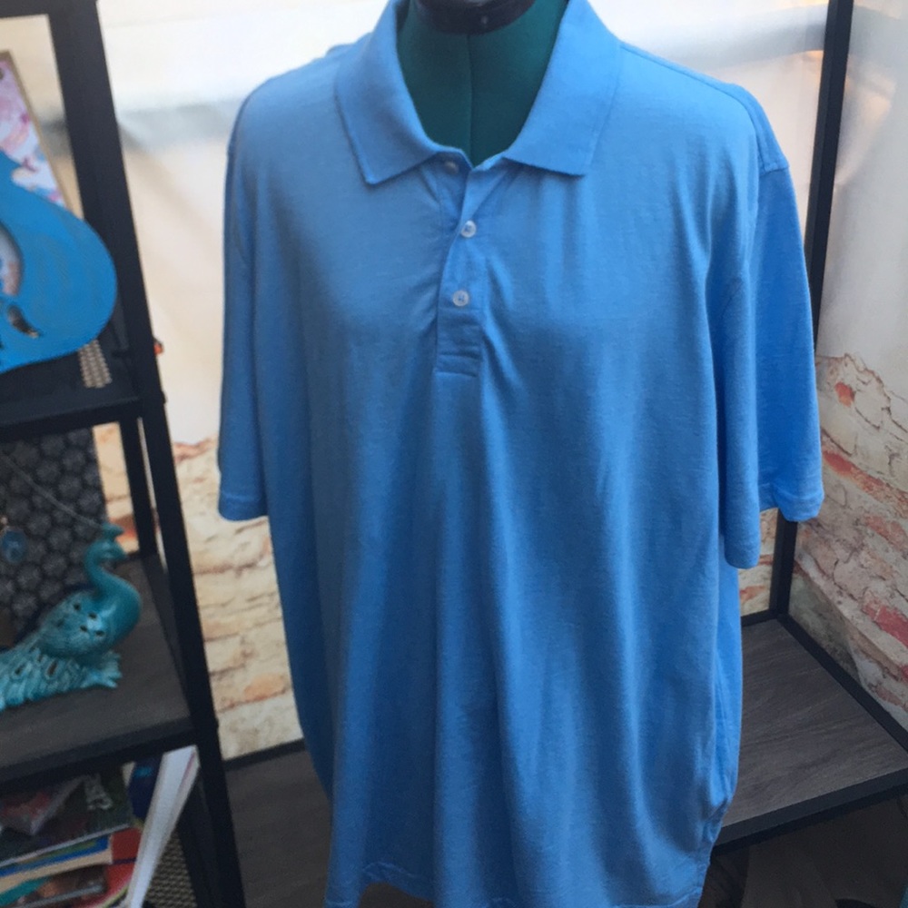 ⬇️ 2/$25 Listing - Classic Solid Light Turquoise Blue Short Sleeve Polo Shirt